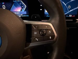 BMW 225 bild 24