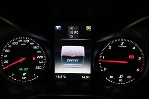 Mercedes GLC220 bild 13