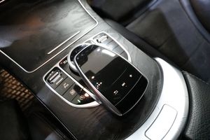 Mercedes GLC220 bild 12