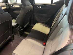 Volvo XC40 bild 8