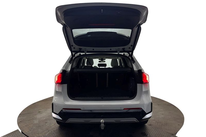 BMW X1 bild 8