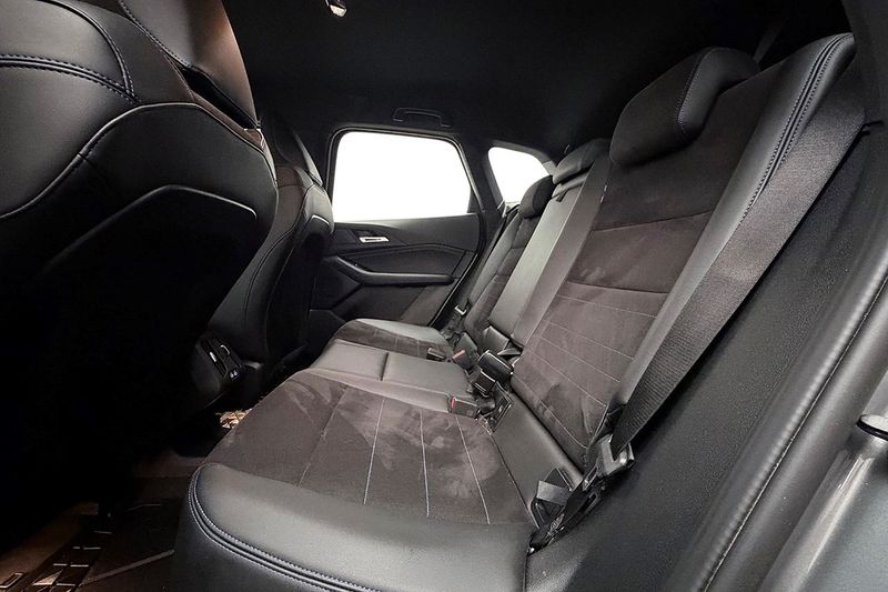 BMW 225 bild 14