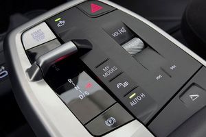 BMW 225 bild 33
