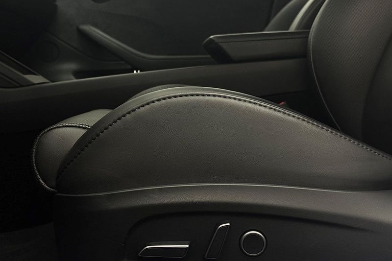 Tesla Model 3 bild 14