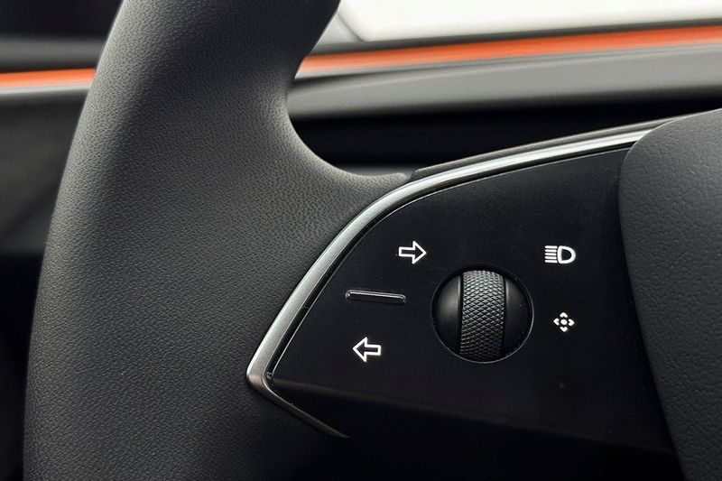 Tesla Model 3 bild 20