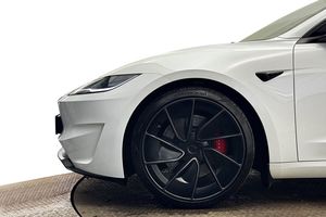 Tesla Model 3 bild 11