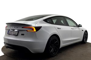 Tesla Model 3 bild 6