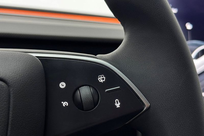 Tesla Model 3 bild 21