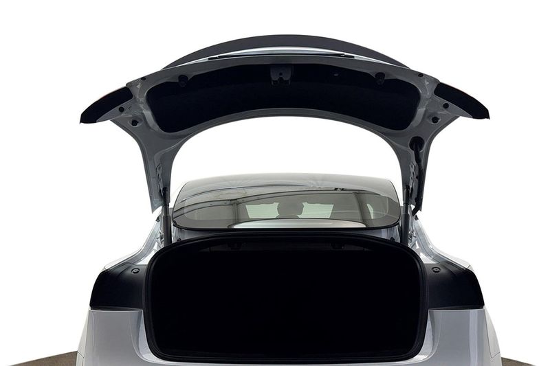 Tesla Model 3 bild 38