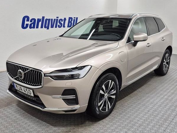 Volvo XC60 Recharge Core Bright Plug in - 2024