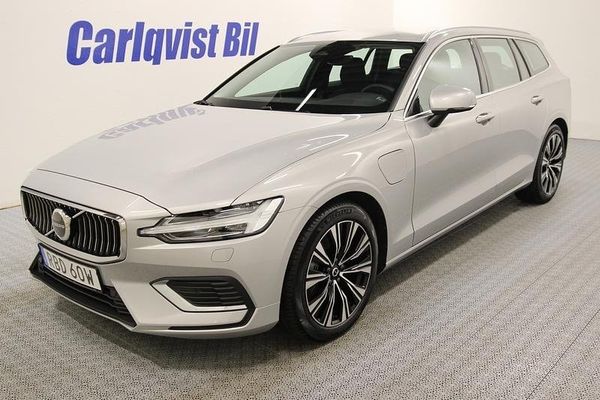 Volvo V60 Recharge Core Edition plug in - 2025