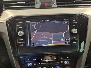Volkswagen Passat bild 8