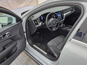 Volvo V60 bild 2
