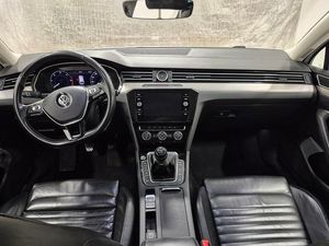 Volkswagen Passat bild 6