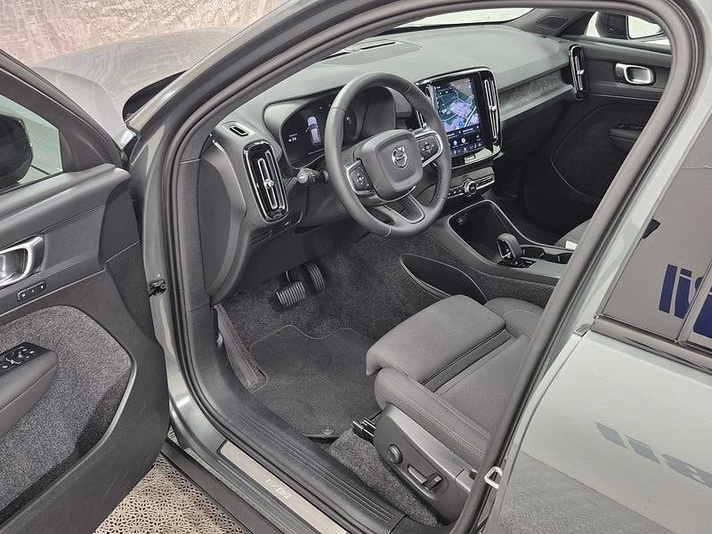 Volvo EX40 bild 2
