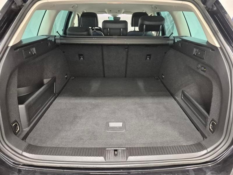 Volkswagen Passat bild 11