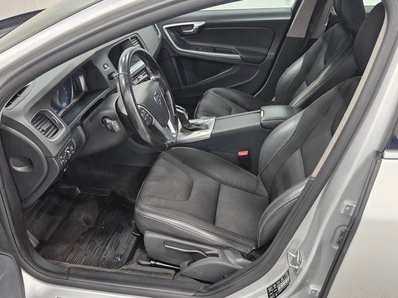 Volvo V60 bild 2