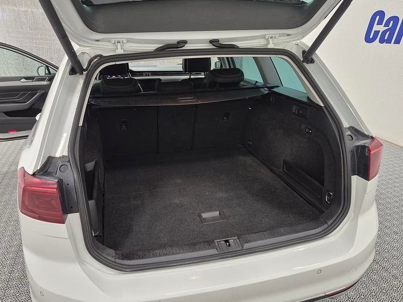 Volkswagen Passat bild 9