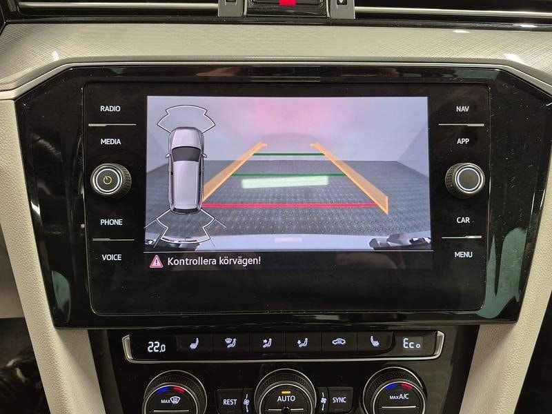 Volkswagen Passat bild 8