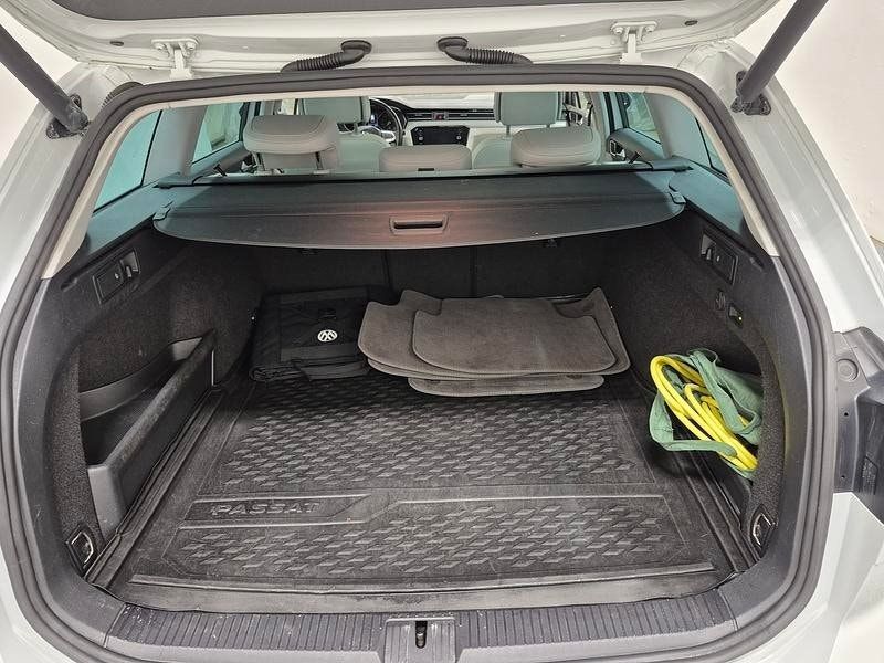Volkswagen Passat bild 9