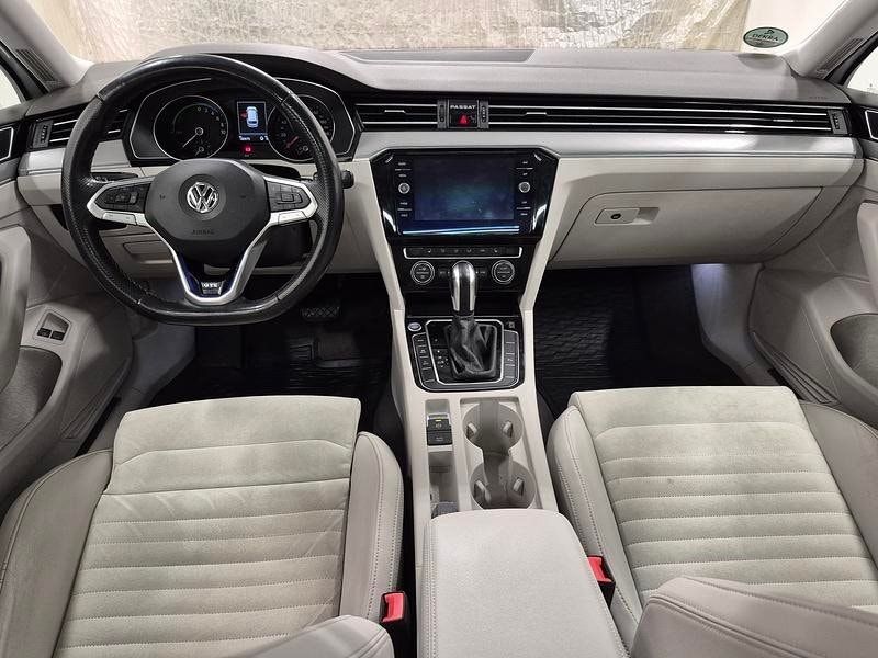 Volkswagen Passat bild 6