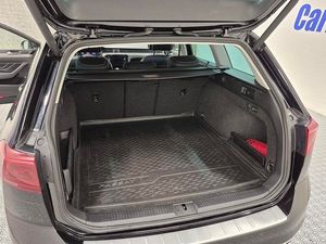 Volkswagen Passat bild 8
