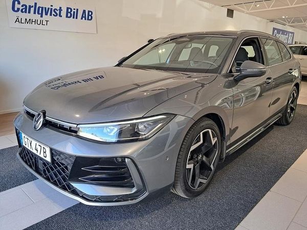 Volkswagen Passat SPORTSCOMBI 4MOTION R-LINE - 2025