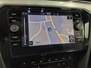 Volkswagen Passat bild 7