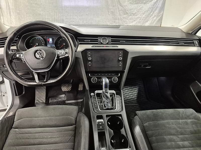 Volkswagen Passat bild 6