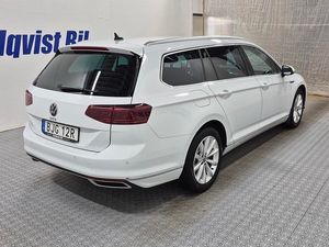 Volkswagen Passat bild 4