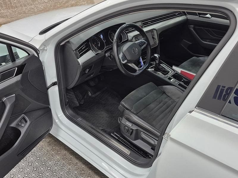 Volkswagen Passat bild 2