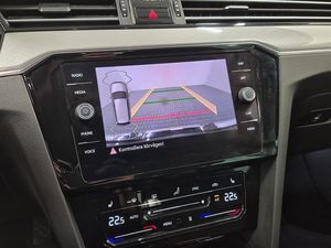 Volkswagen Passat bild 8