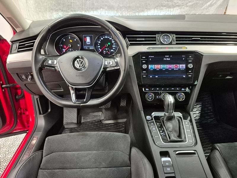 Volkswagen Passat bild 6