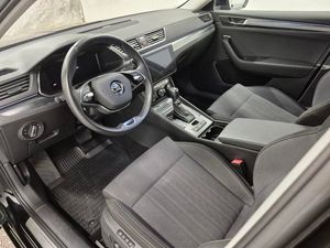 Skoda Superb bild 2