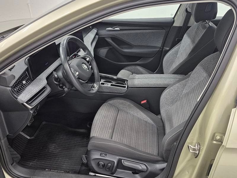 Skoda Superb bild 2