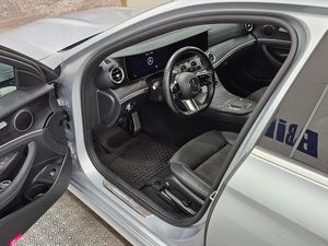 Mercedes E220 bild 2