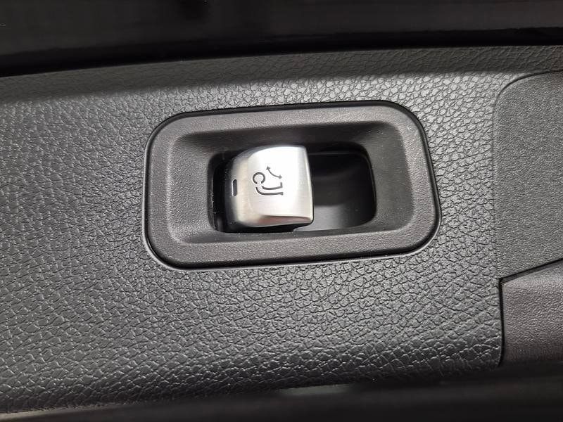 Mercedes E300 bild 9