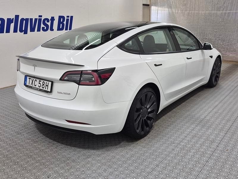 Tesla Model 3 bild 4