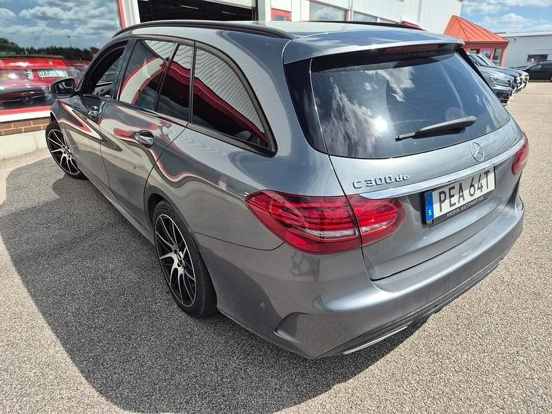 Mercedes C300 bild 4