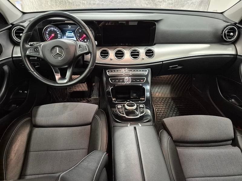 Mercedes E220 bild 6