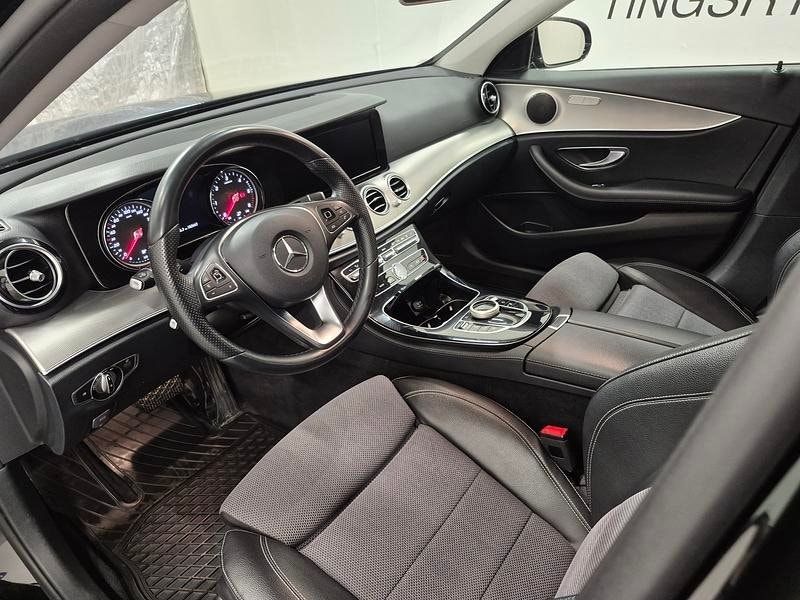 Mercedes E220 bild 2