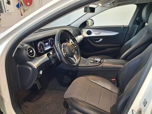 Mercedes E220 bild 2