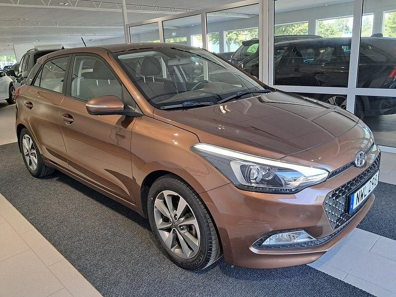 Hyundai i20 bild 2