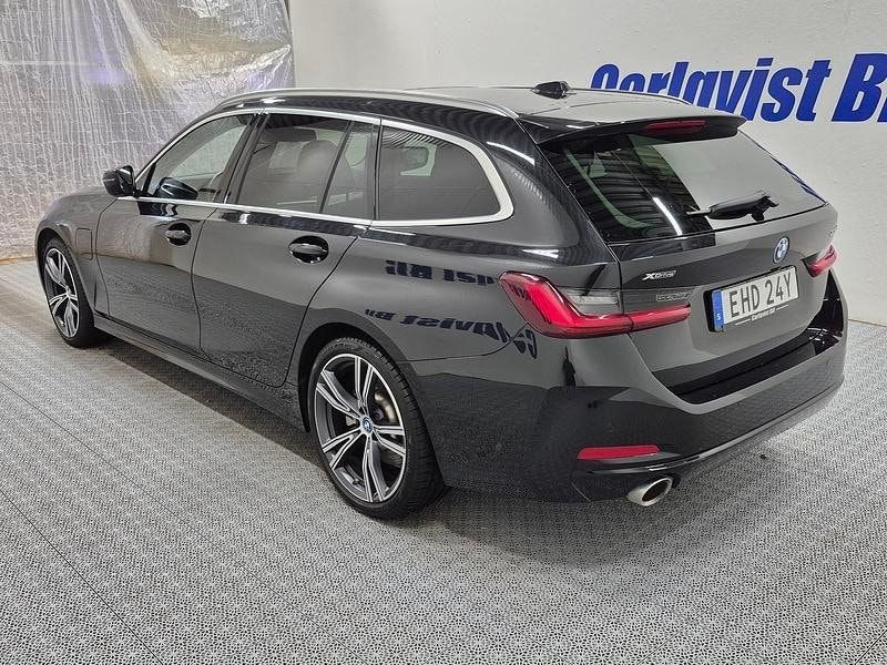 BMW 330 bild 3