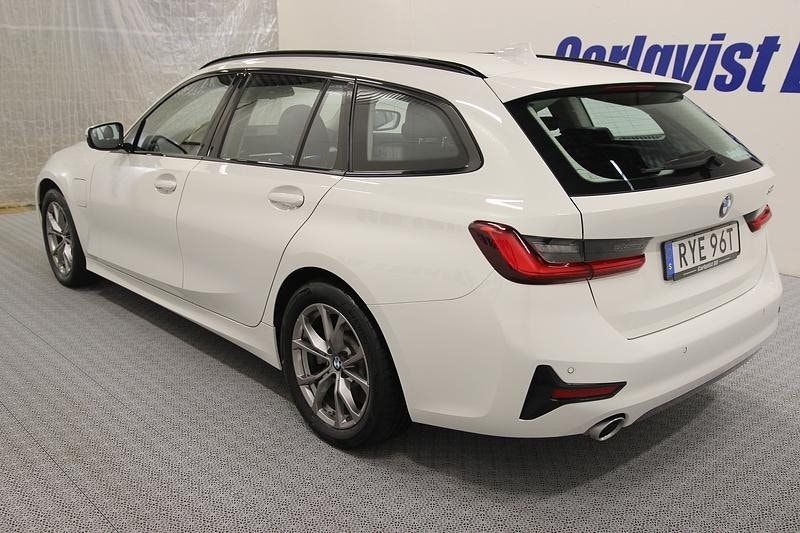 BMW 330 bild 5