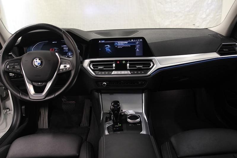 BMW 330 bild 6