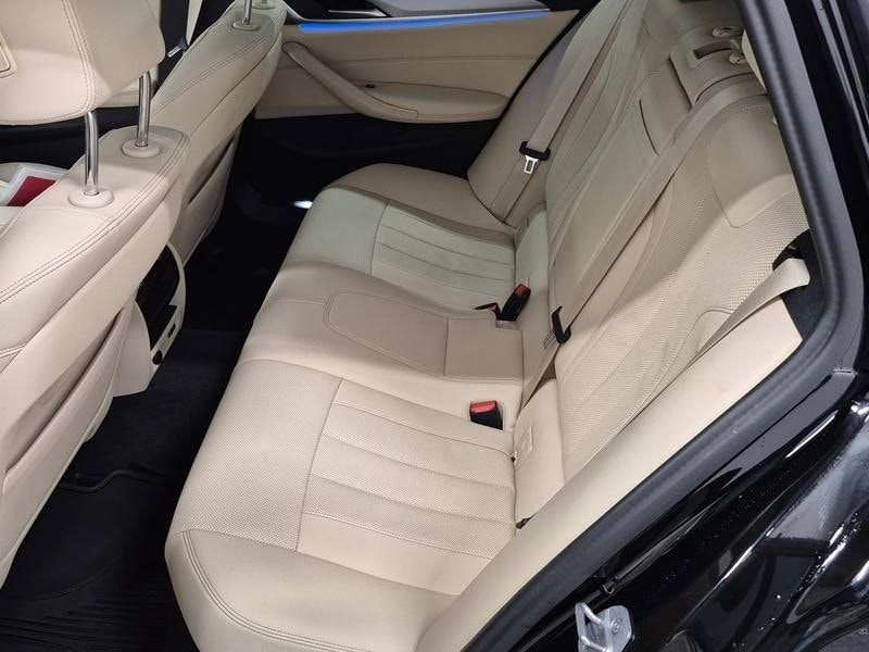 BMW 530 bild 9
