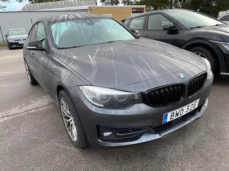 BMW 320 bild 2