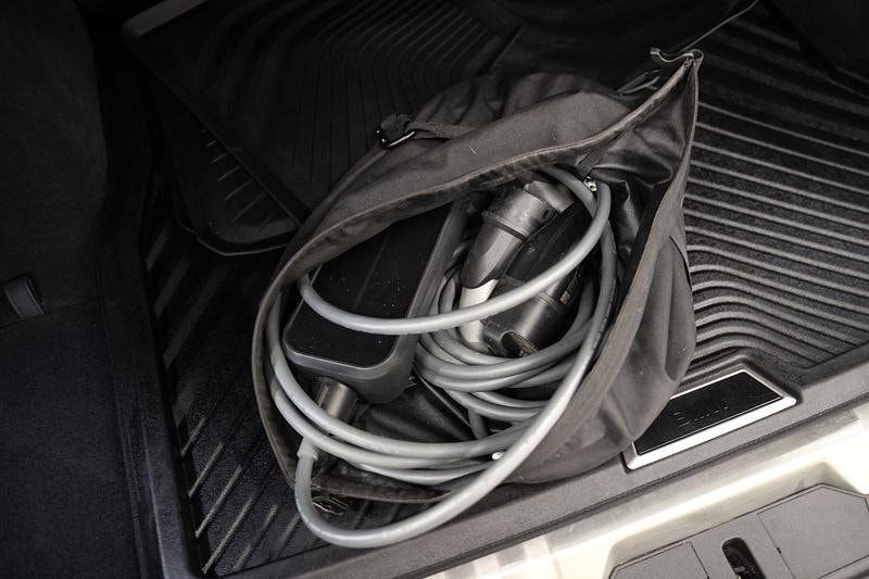 BMW 330 bild 12