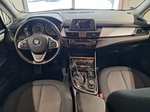 BMW 218 bild 6